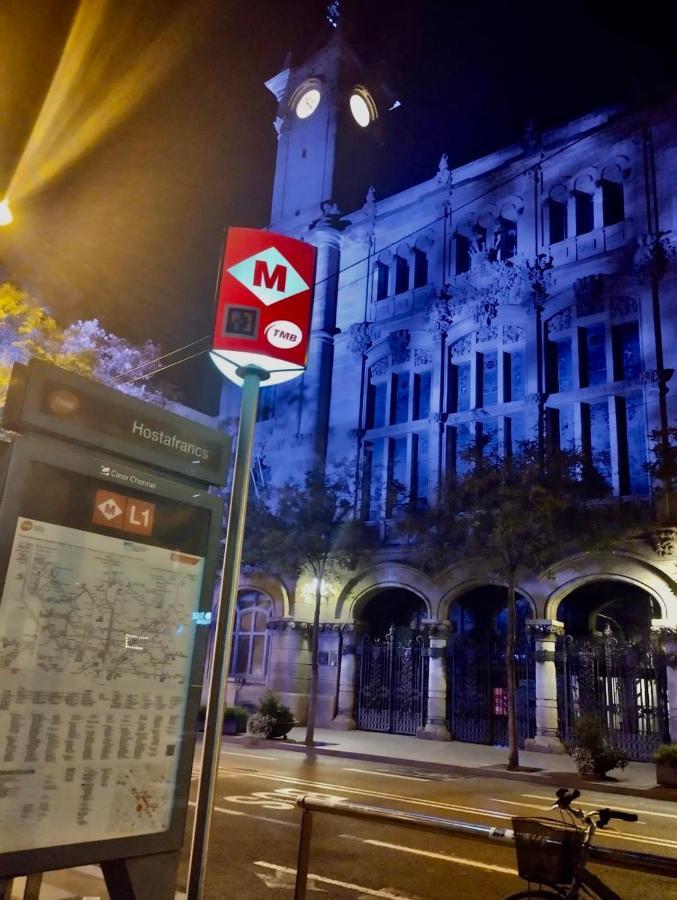 Room Familiar Sants برشلونة المظهر الخارجي الصورة
