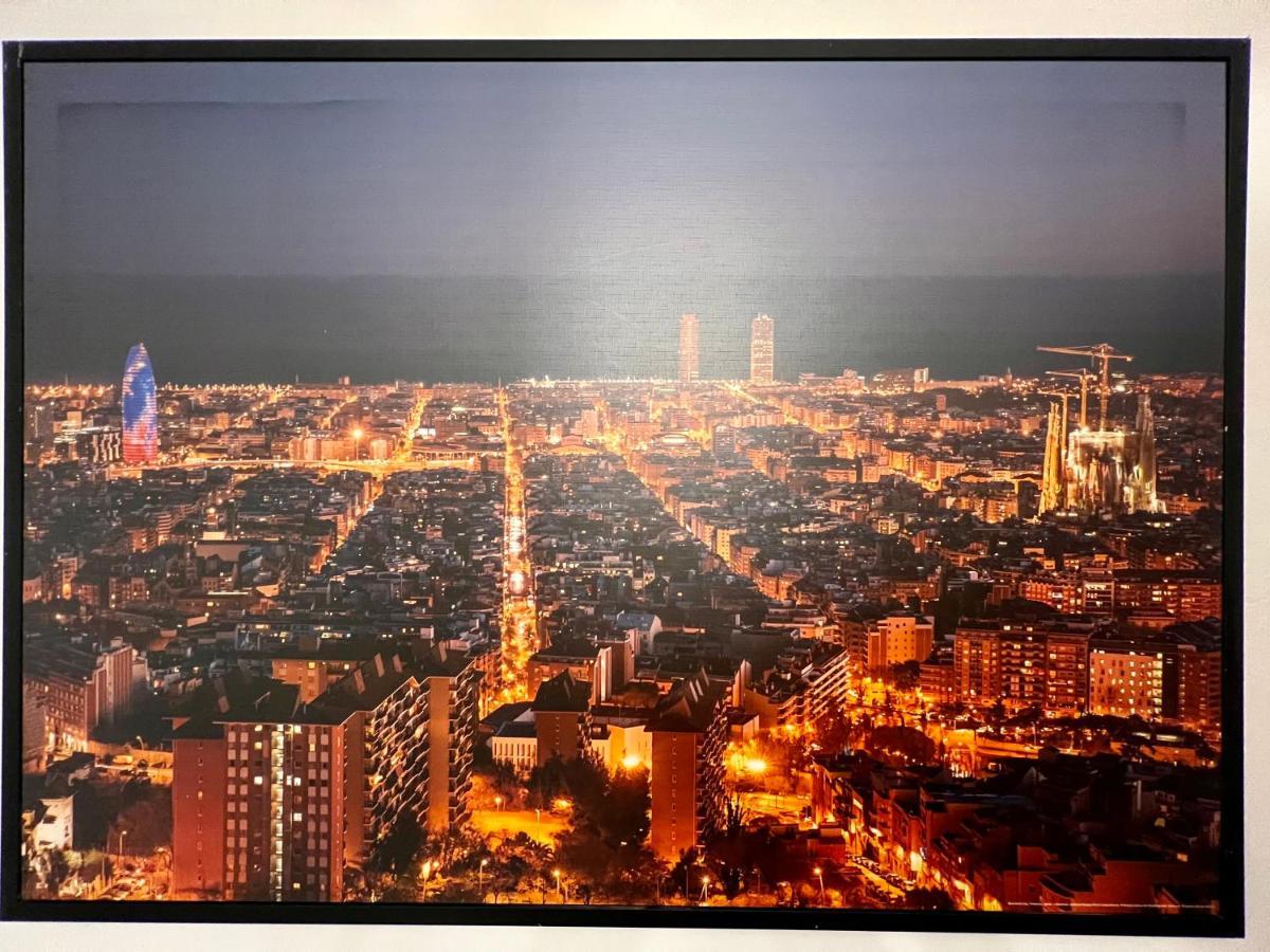 Room Familiar Sants برشلونة المظهر الخارجي الصورة