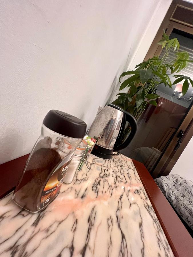 Room Familiar Sants برشلونة المظهر الخارجي الصورة